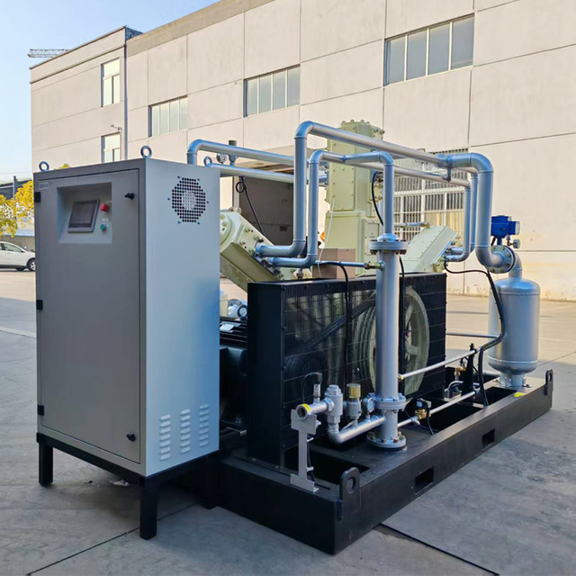 Elektryczna, tłokowa, wysokociśnieniowa, niezawierająca oleju sprężarka powietrza wspomagająca o ciśnieniu 40 bar&oacute;w