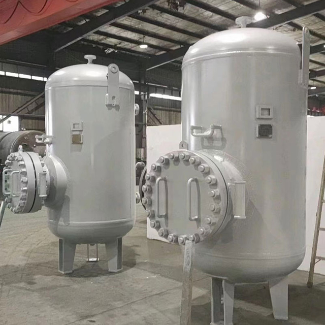 Tangki Gas Pemampat Udara 3000L~6000L 8~13Bar Tangki Gas Keluli Karbon